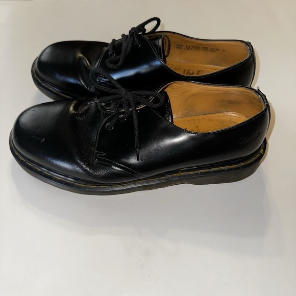 Dr. Doc Martens Mens US 9 Womens US 10 Oxford Smooth Leather Shoes Laces *Flaws* - Picture 7 of 16